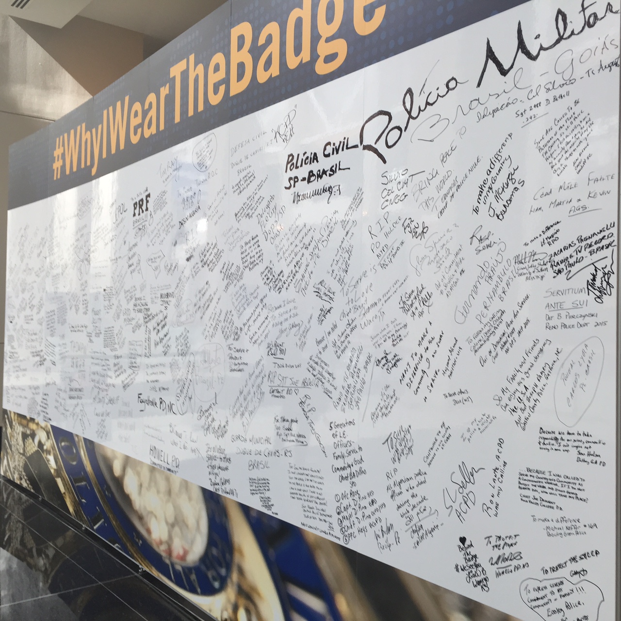 WIWTB-Wall