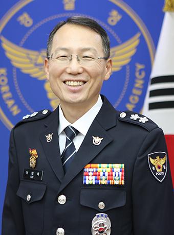 Yong Hwan Lim